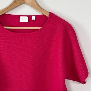 Cyrus Women’s Pullover Fuchsia Knit Short Sleeve Top – Size Medium